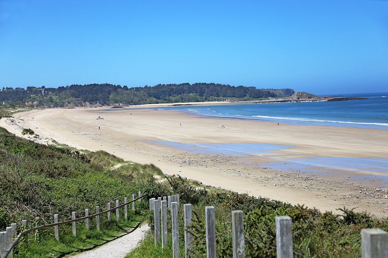 Plage des Sables-d'Or-les-Pins