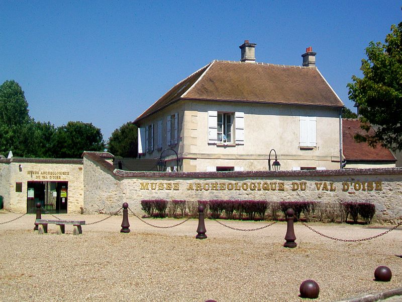Musée Archéologique du Val d'Oise By P.poschadel CC BY-SA 3.0 via Wikimedia Commons