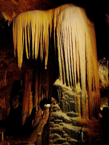 Les Grottes de Médous