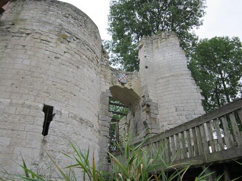 Château d'Eaucourt sur Somme By Chateau eaucourt CC BY-SA 3.0 via Wikimedia Commons