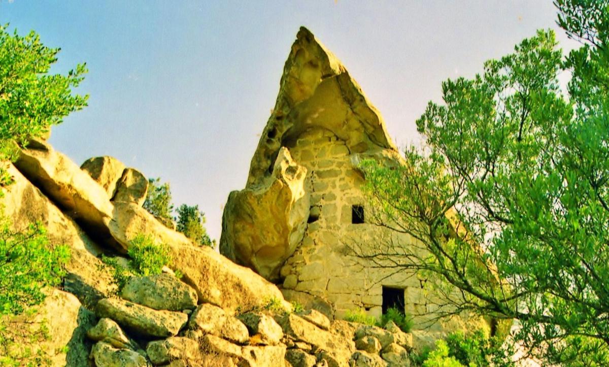 Rocher de l'Oriu de Canni