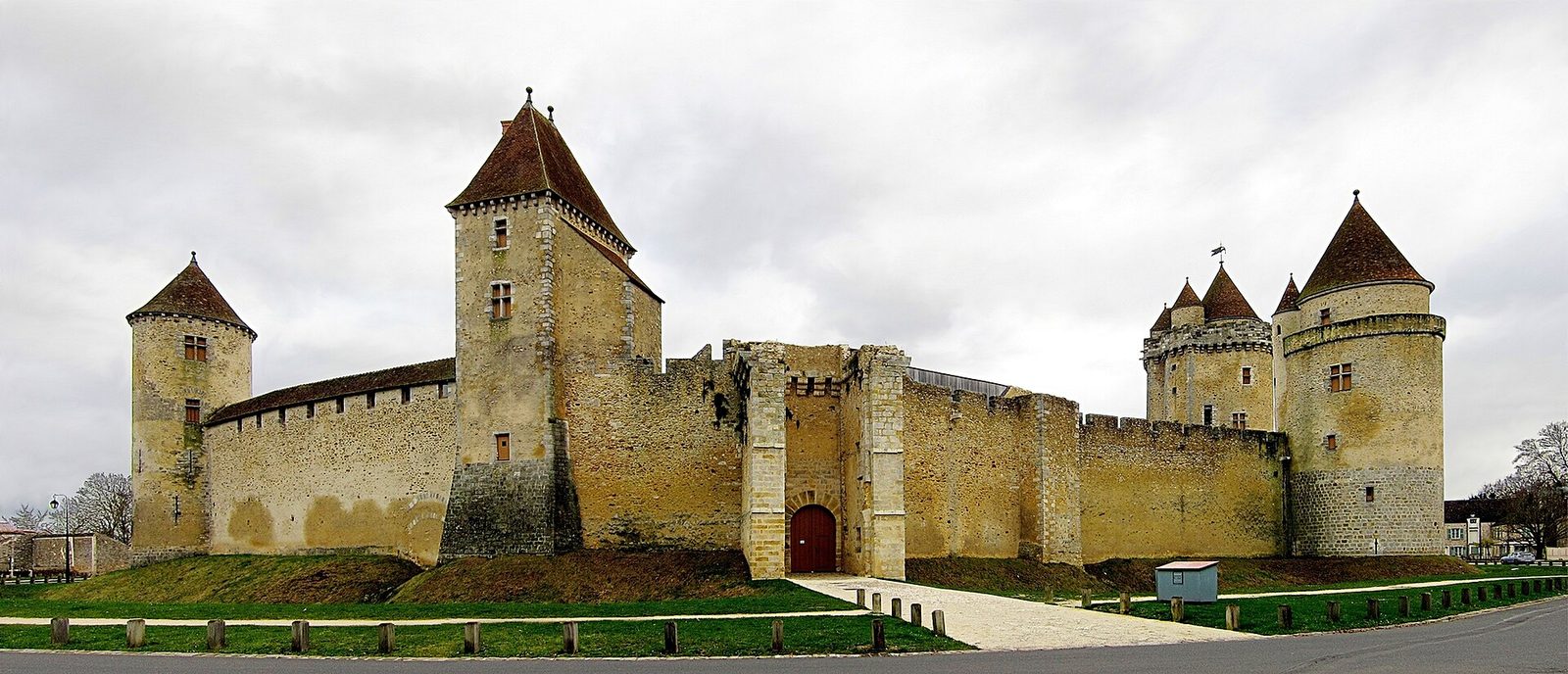 Château de Blandy-les-Tours