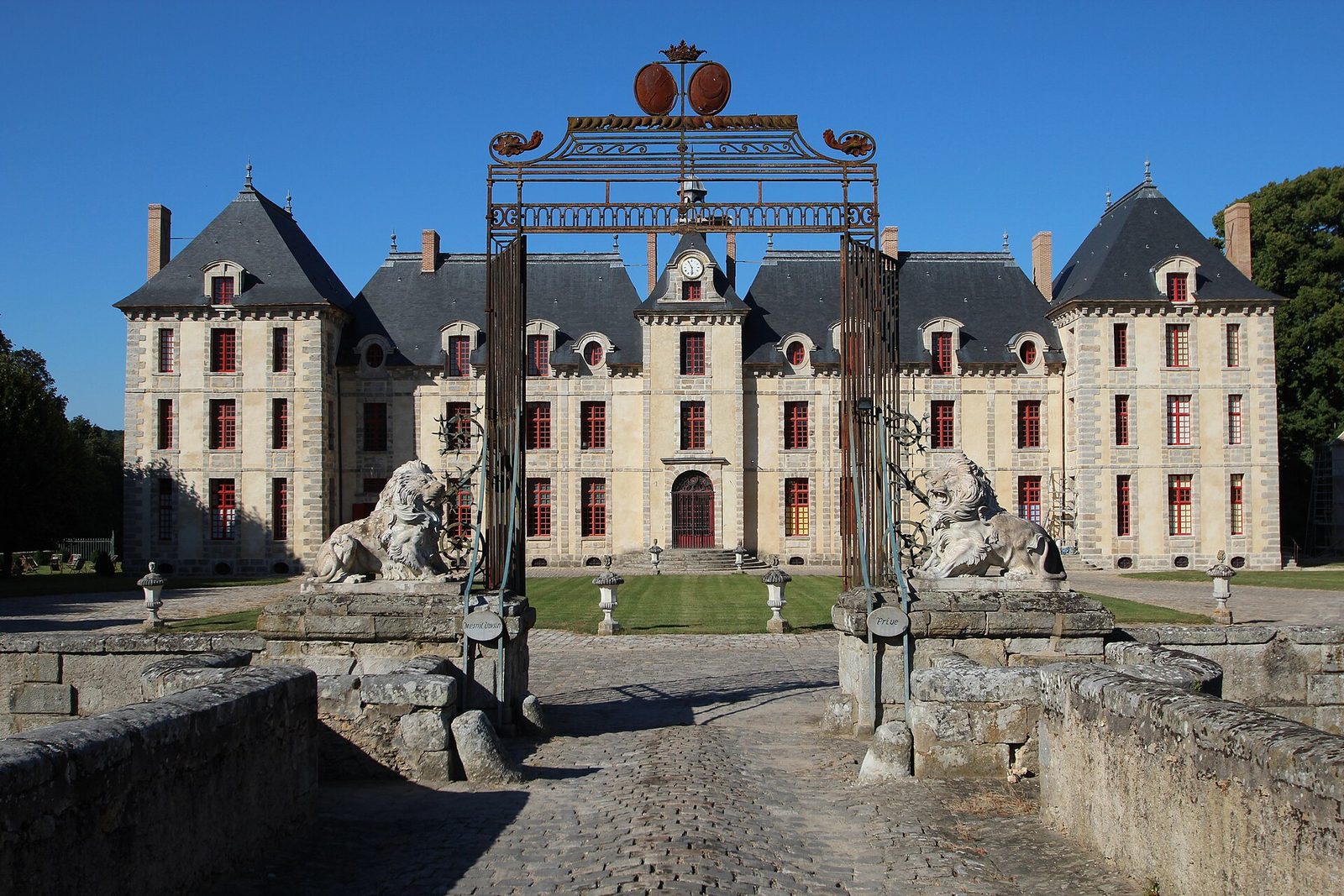 Château de Mesnil-Voisin