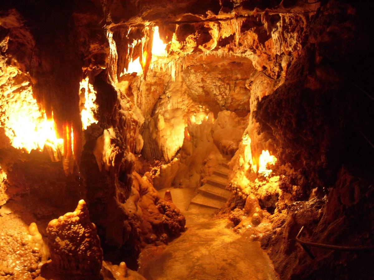 Grottes de St Cézaire