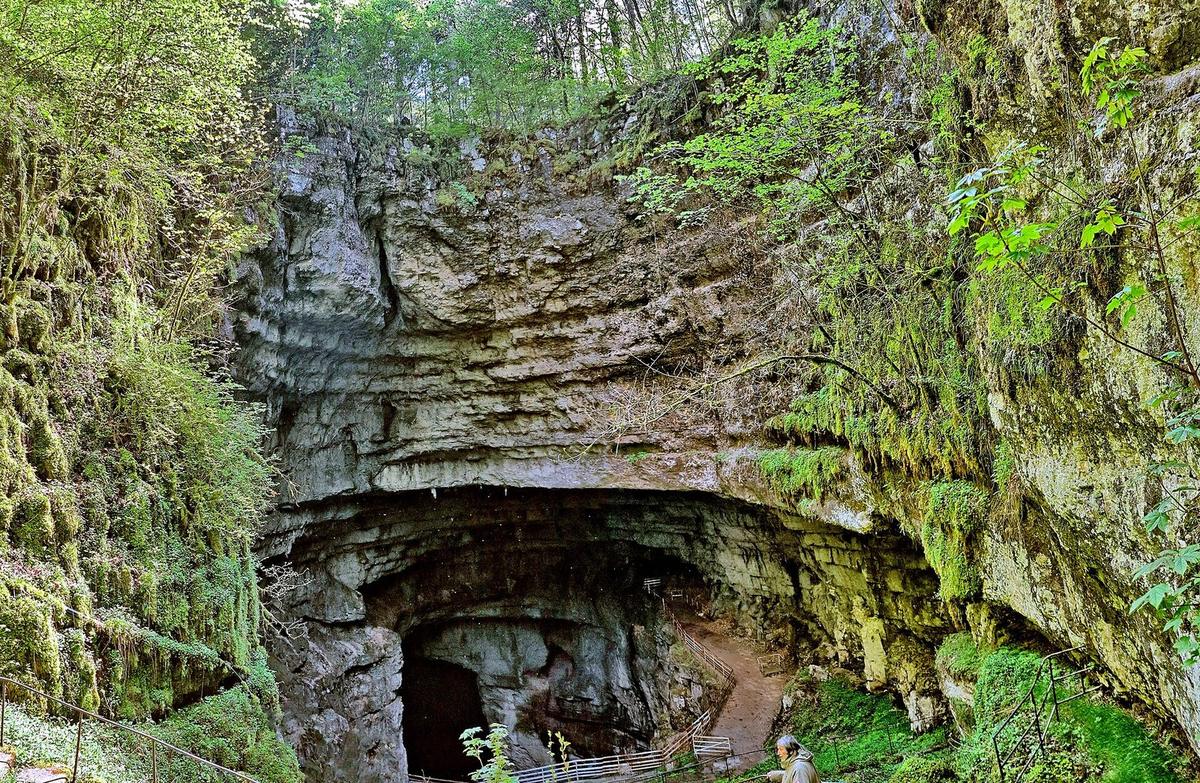 La Grotte de la Glacière