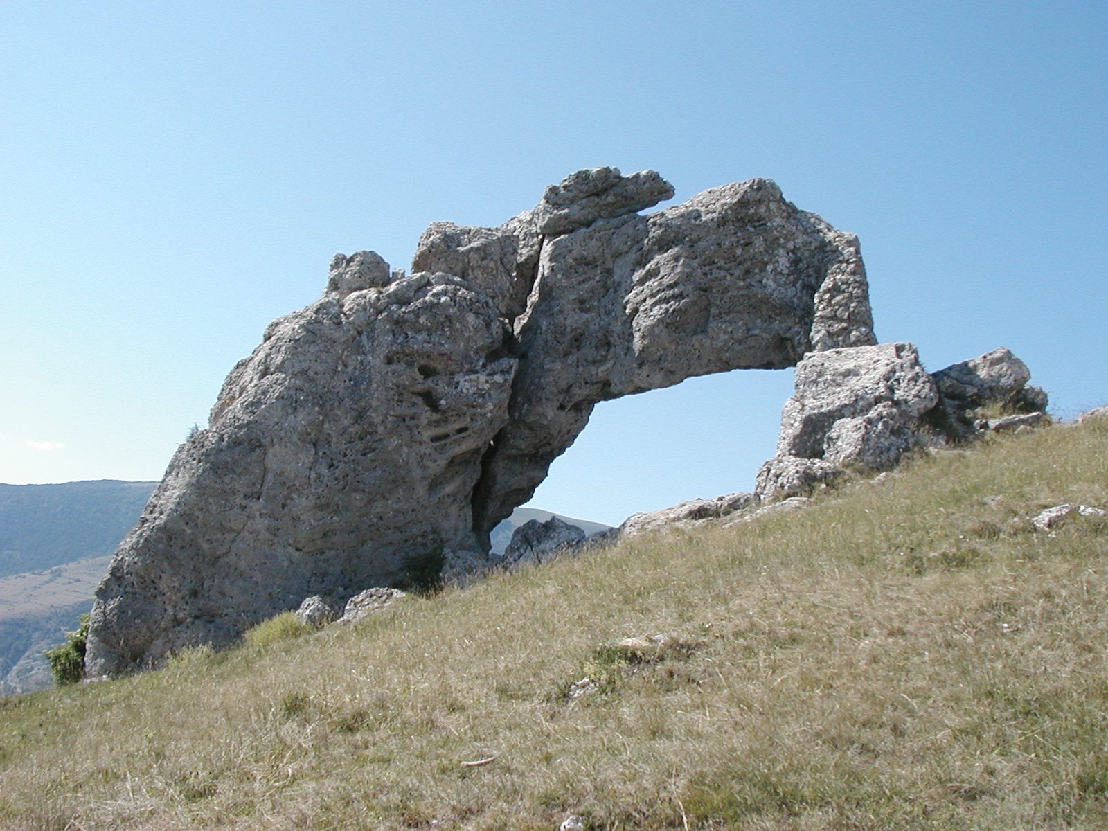 La Pierre Percée
