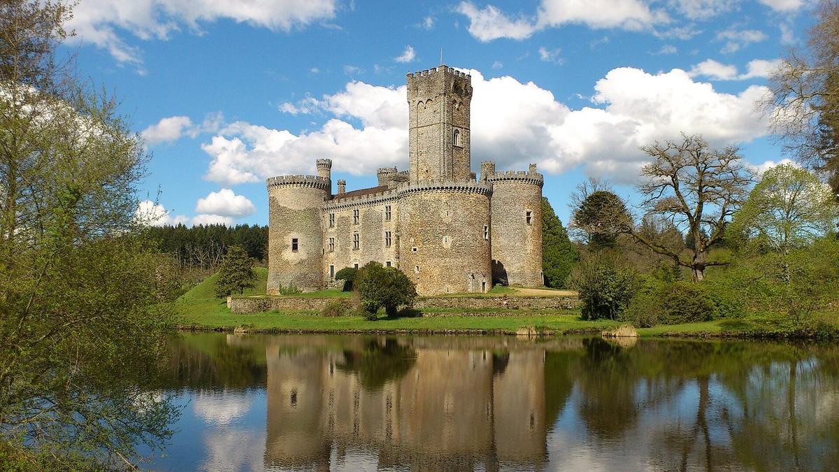 Le chateau de Montbrun