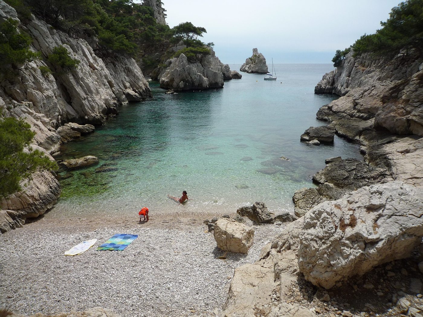 Plage de la Calanque de Sugiton