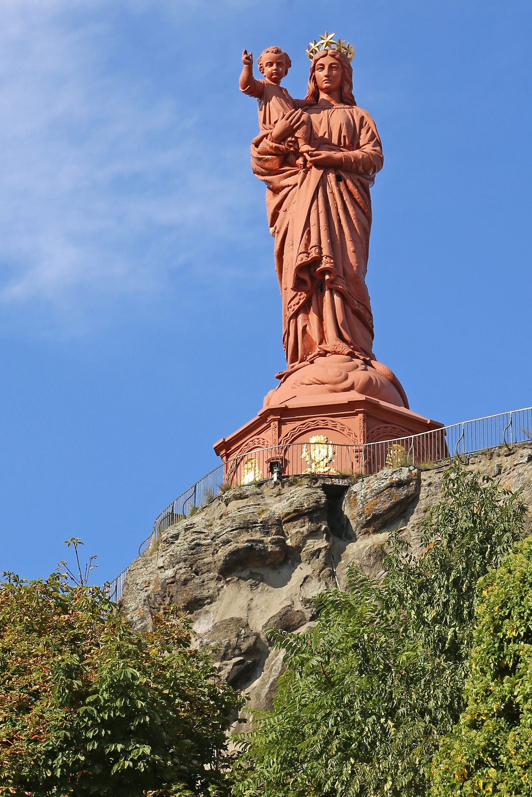 Statue Notre-Dame de France