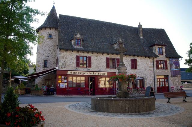 Marcolès