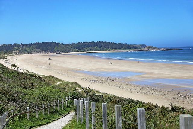 Plage des Sables-d'Or-les-Pins