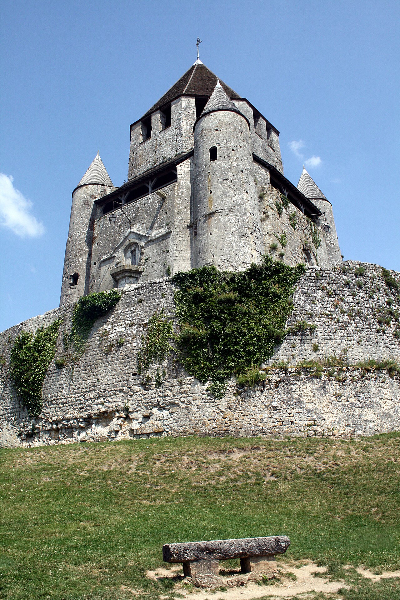 Tour César (Provins)