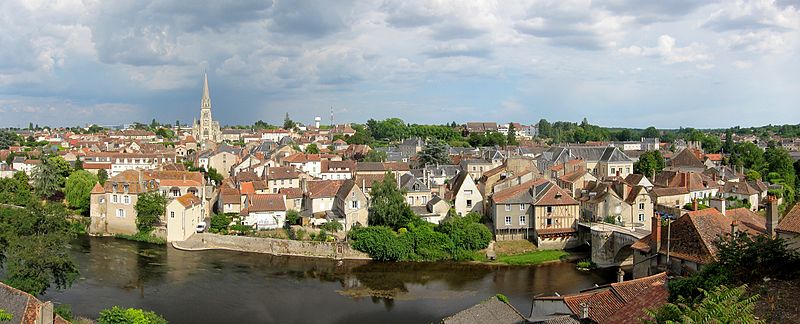Montmorillon By Velvet (Own work) CC BY-SA 3.0 via Wikimedia Commons