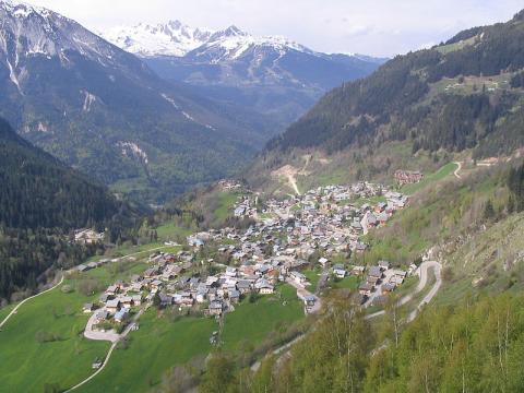 Champagny en Vanoise via wikimedia commons
