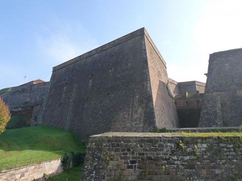 Citadelle de Bitche By Ji-Elle CC BY-SA 3.0 via Wikimedia Commons