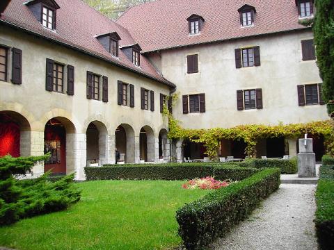 Musée dauphinois By Milky (Own work) [FAL], via Wikimedia Commons