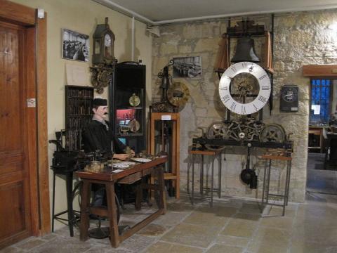 Musée de l'horlogerie de Morteau By Arnaud 25 CC BY-SA 3.0 via Wikimedia Commons