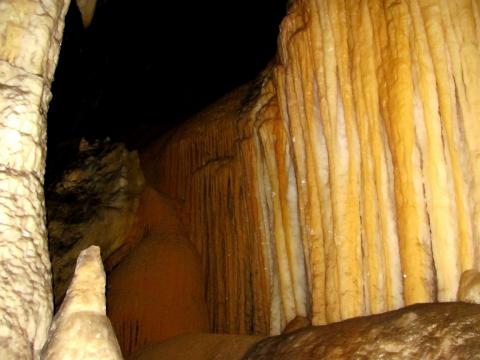 Les grottes de l'Aguzou