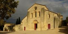 Abbaye de Silvacane By Borvan53 CC BY-SA 3.0 via Wikimedia Commons